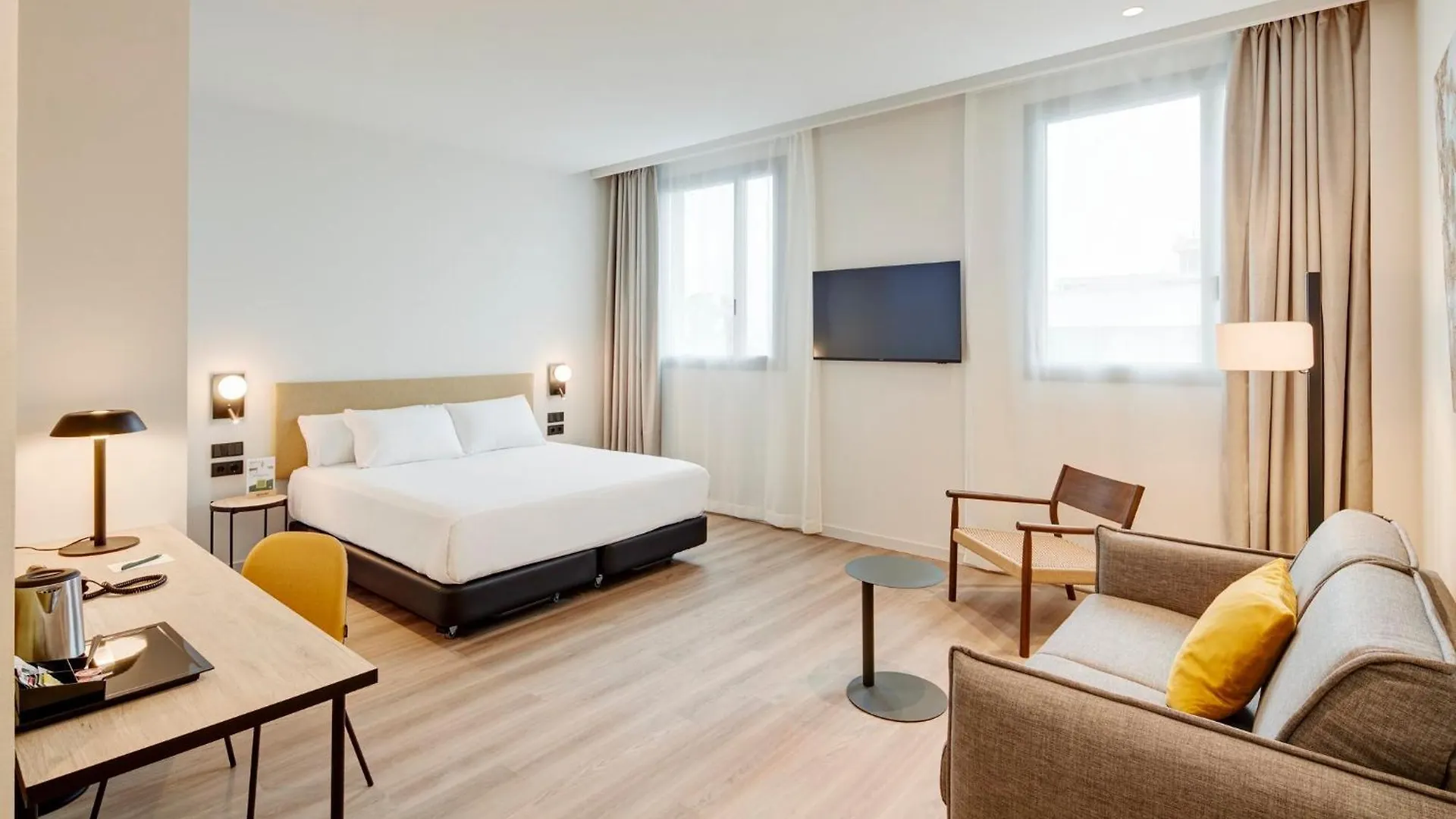 Sercotel Barcelona El Prat El Prat de Llobregat 4*,